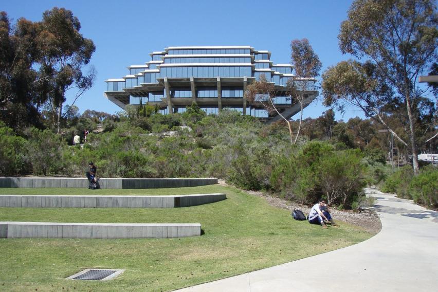 加州大学圣地亚哥分校