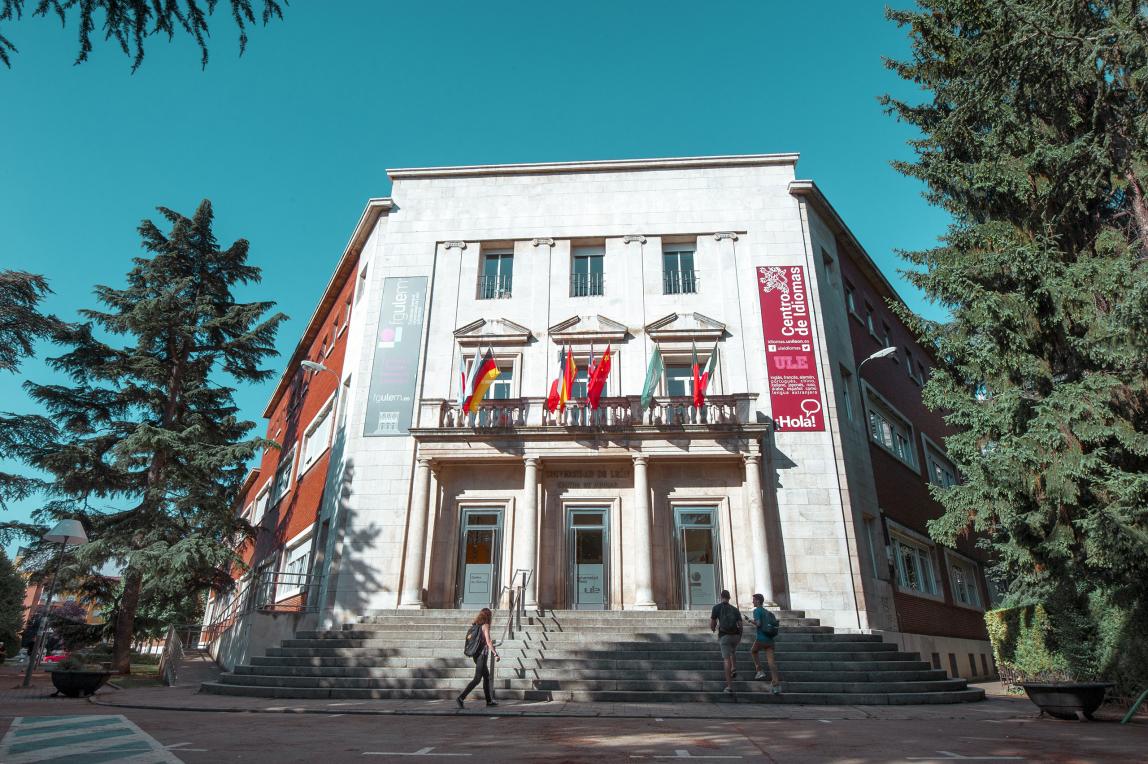 莱昂大学内容09