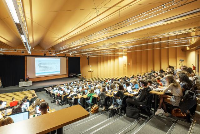 Universite Catholique de L'Ouest Content 07