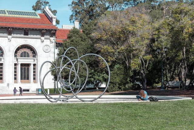 カリフォルニア大学バークレー校_F011