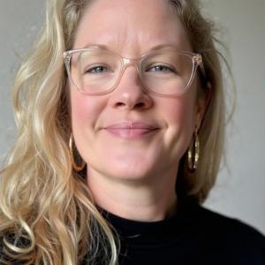Amy Ruhter McMillan Headshot 2025