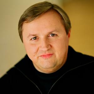 Headshot of Mathias Schmerbach.