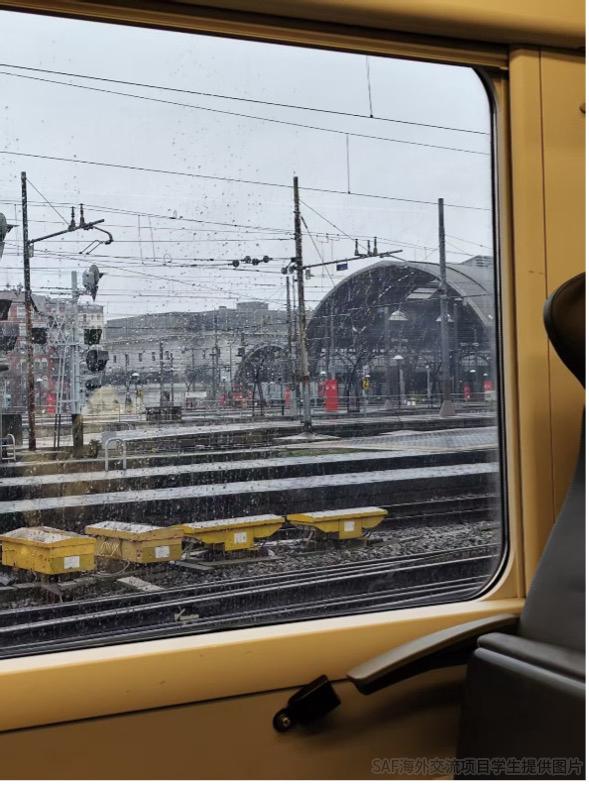海外学习经历 米兰 火车上