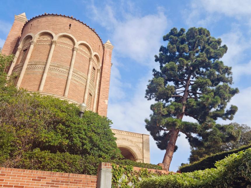 SAF全球校园大使 丁同学 UCLA校园
