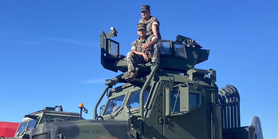 カリフォルニアで出会った米軍の兵士とトラック