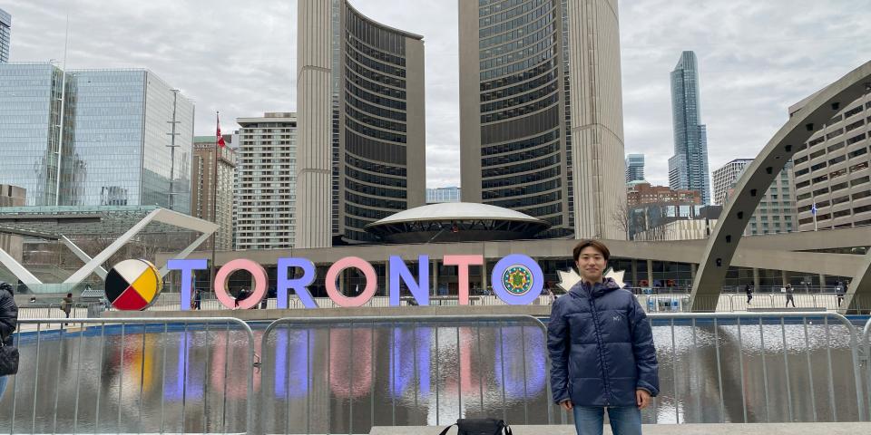 TORONTOの文字と一緒に