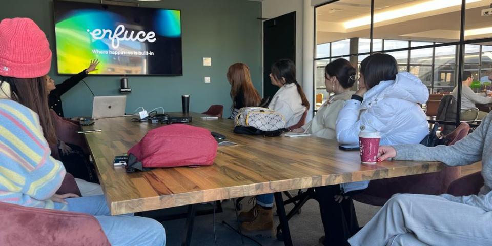 digital marketing students in London learn about consumer personas the process of writing for online customer acquisition and retention and