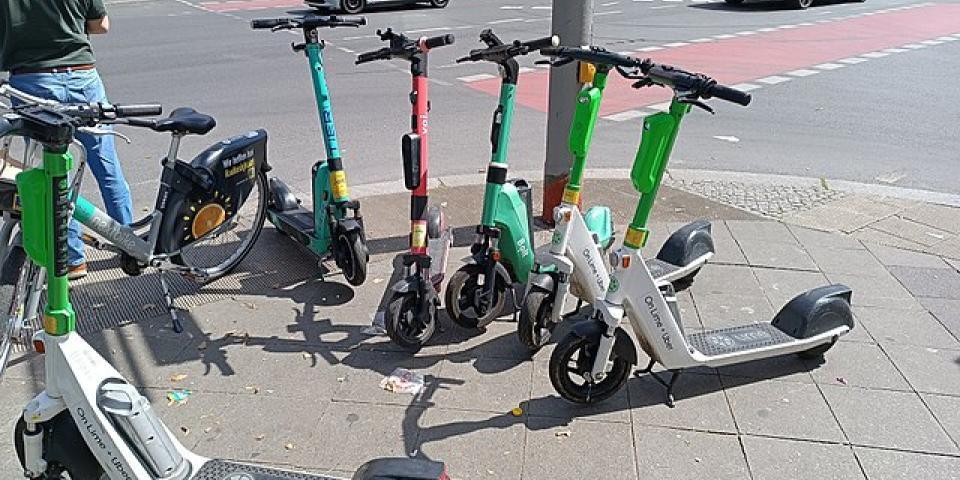 E-Scooter_Hermannstrasse